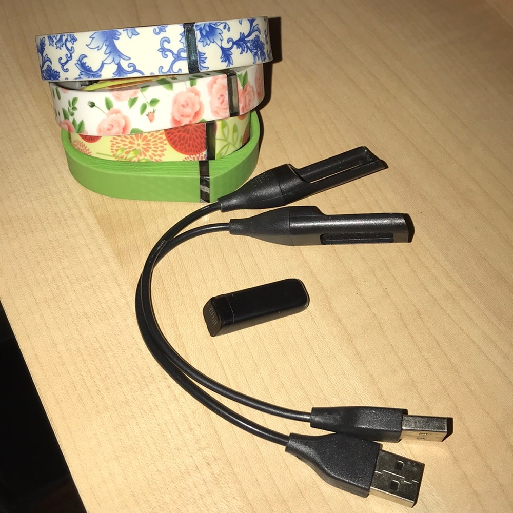 Fitbit flex with 4 wrist bands size small
